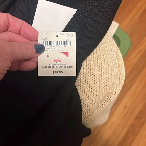 Black knit dress - Picture 3 of 3